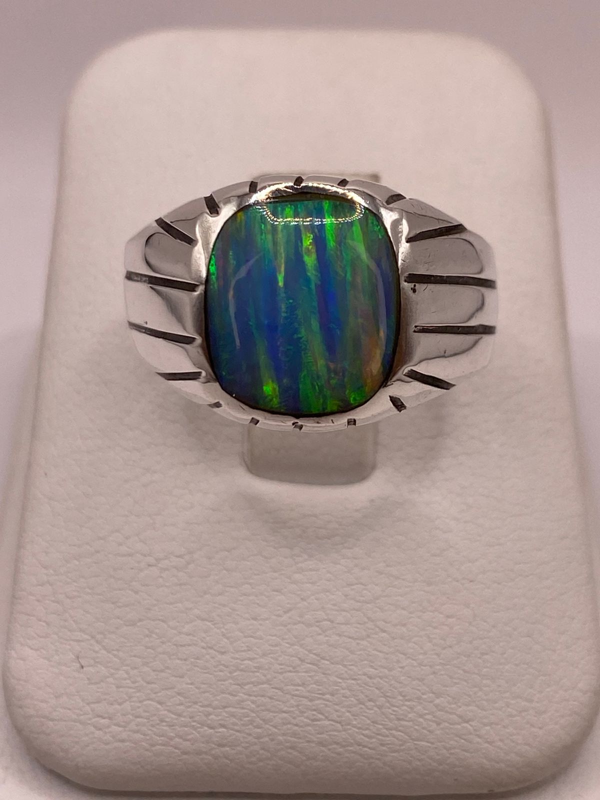 Anillo Plata Ley 925 con Ópalo de Fuego Diseño Moderno con Incrustación