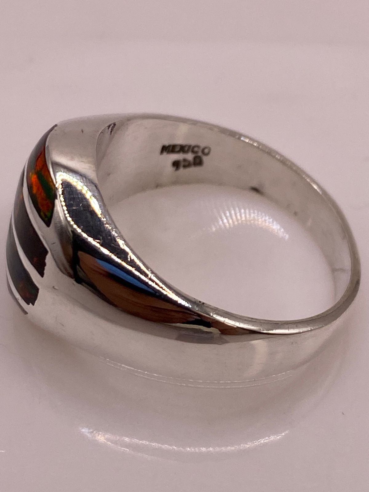 Anillo en Plata Ley 950 con Ópalo de Fuego Diseño Segmentado Artesanal