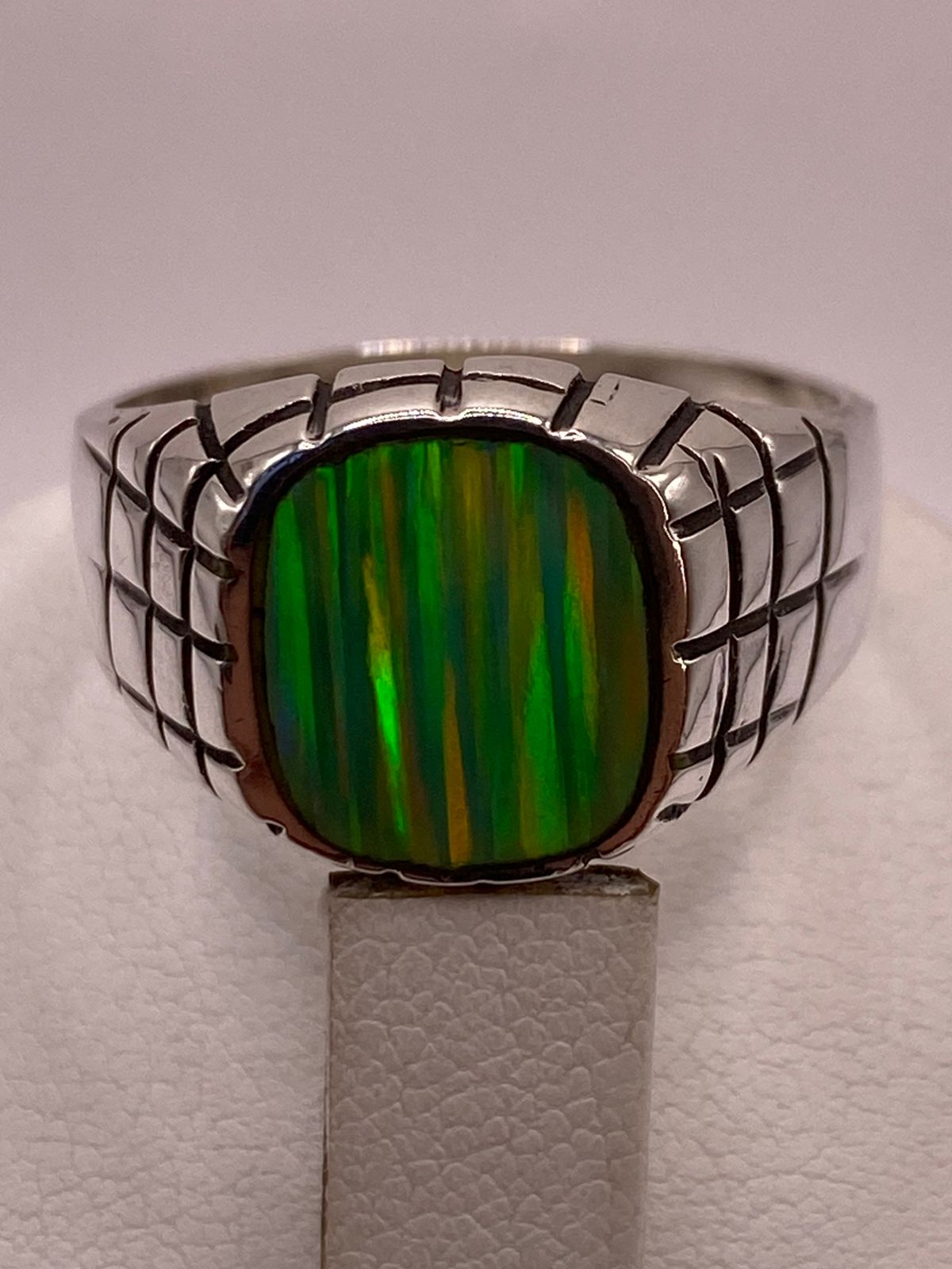 Anillo Plata Ley 950 con Ópalo de Fuego Diseño Segmentado Moderno