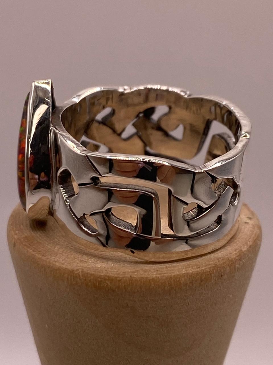 Anillo en Plata Ley 950 con Ópalo de Fuego en Forma de Gota