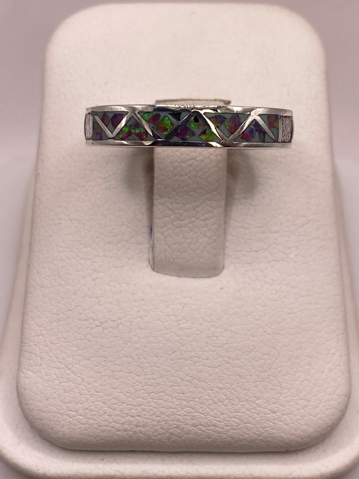 Anillo de Plata Ley 950 con Ópalo de Fuego Multicolor y Figuras Geométrica