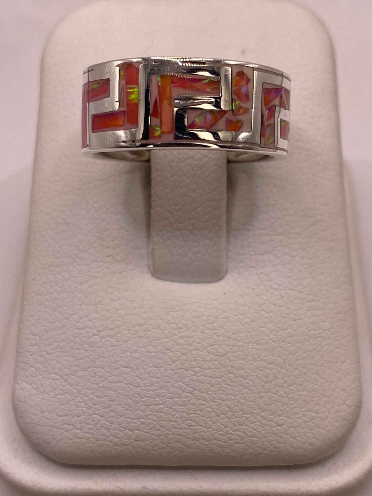 Anillo Plata Ley 950 con Ópalo de Fuego Rosado Diseño Geométrico Tipo Greca