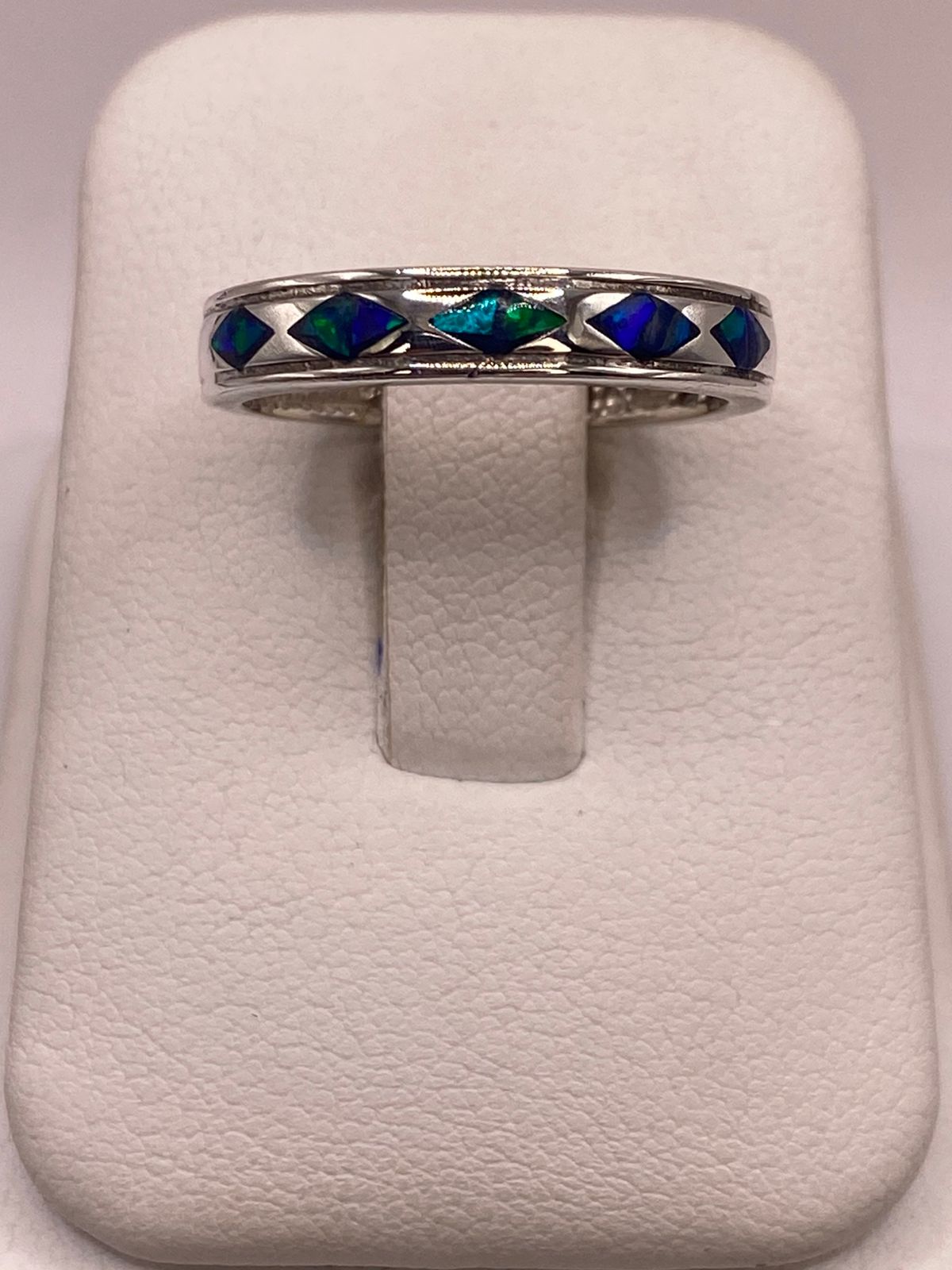 Anillo de Plata Ley 950 con Ópalo Multicolor en Figuras de Rombo