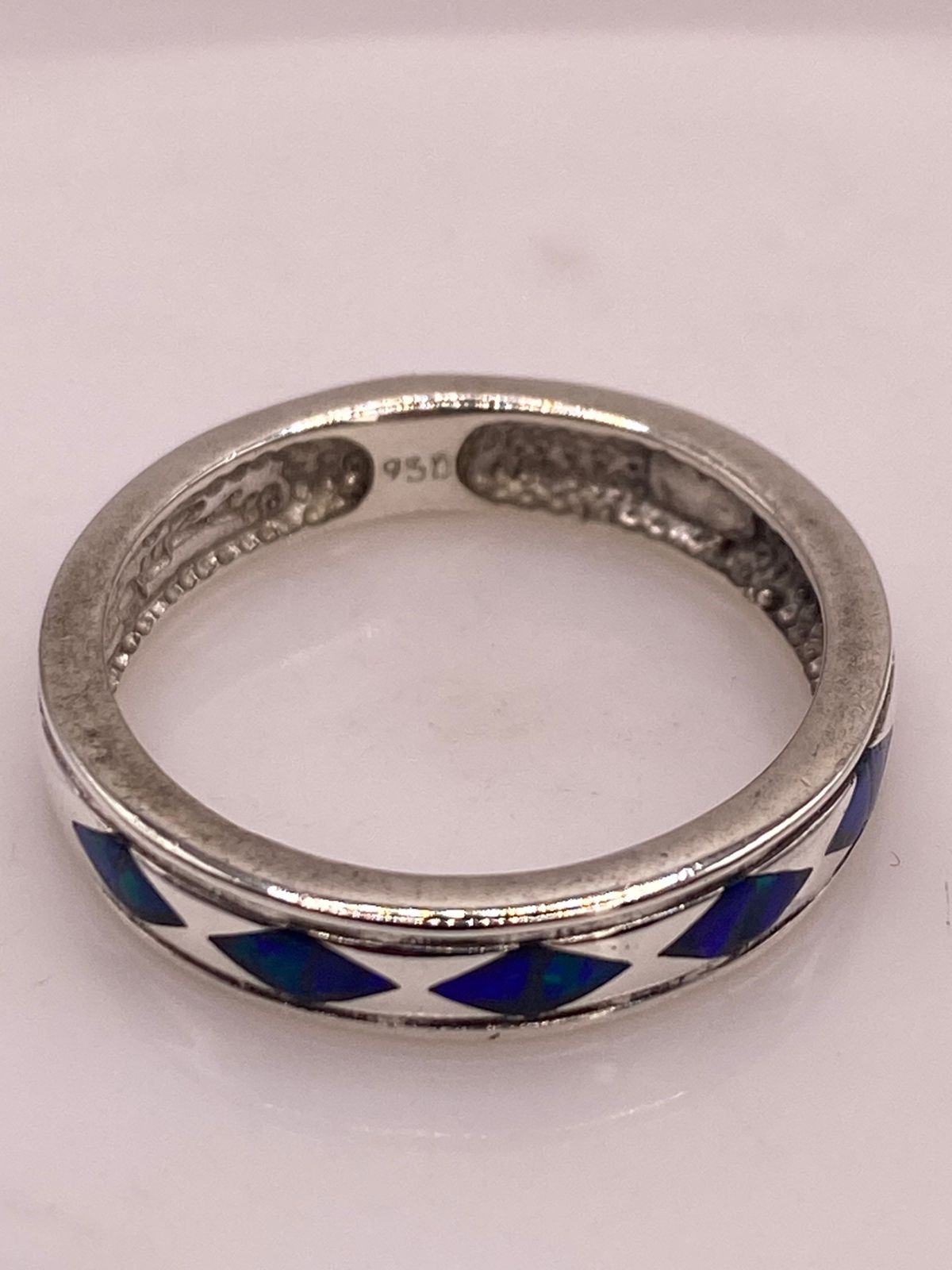 Anillo de Plata Ley 950 con Ópalo Multicolor en Figuras de Rombo