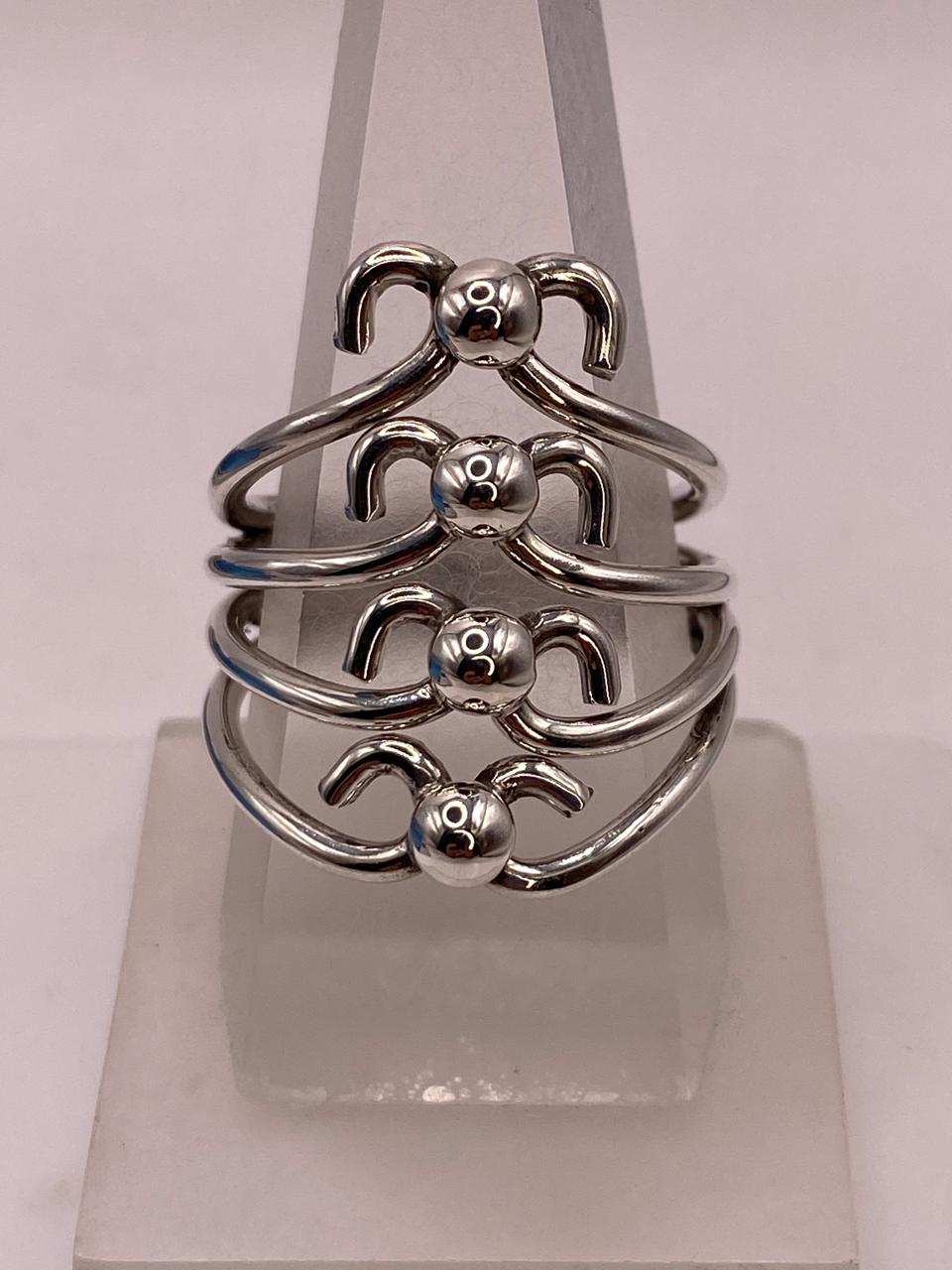 Anillo de Plata .925 Diseño Escalonado con Esferas