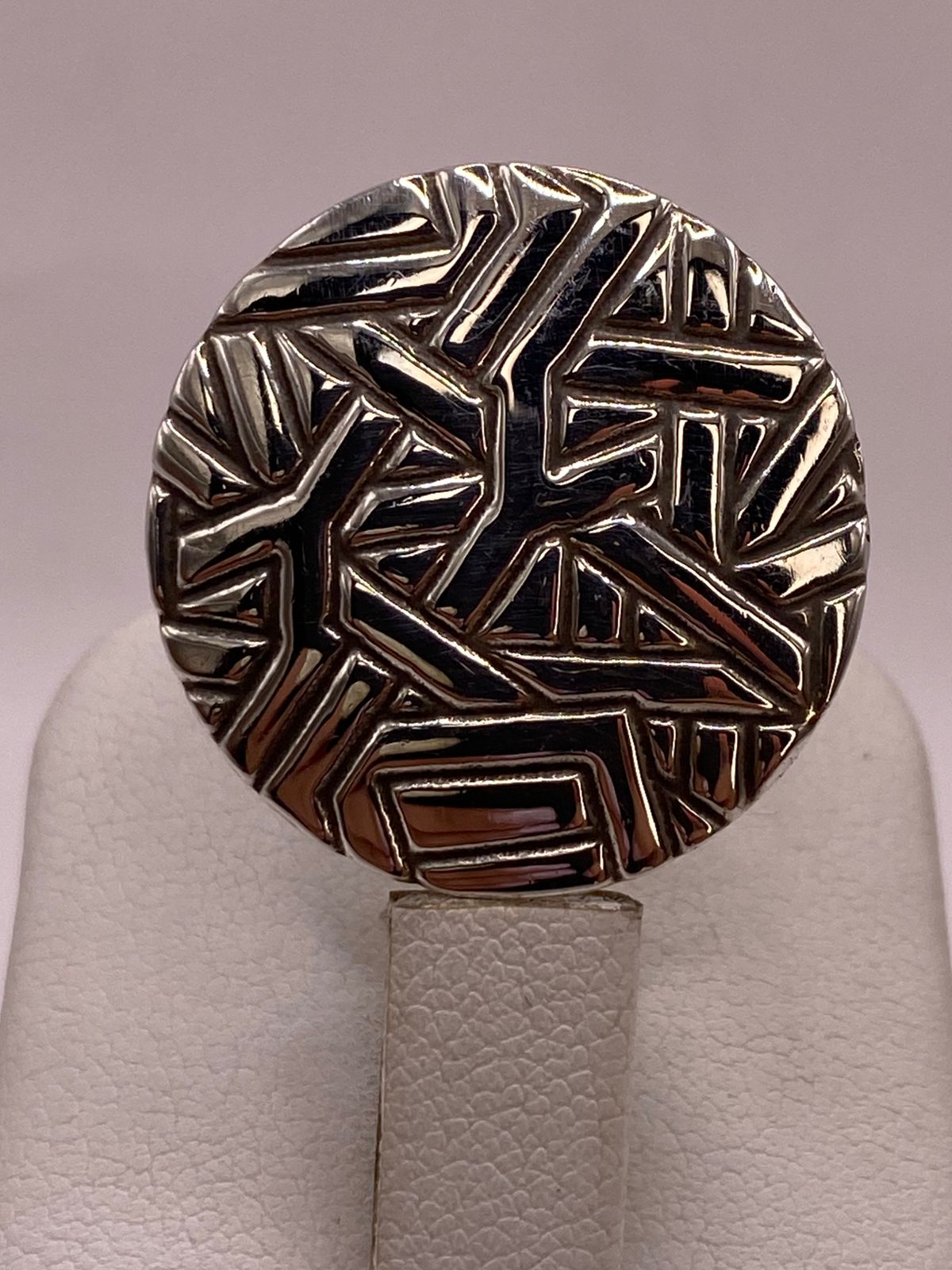 Anillo Redondo Grabado de Plata Ley .925