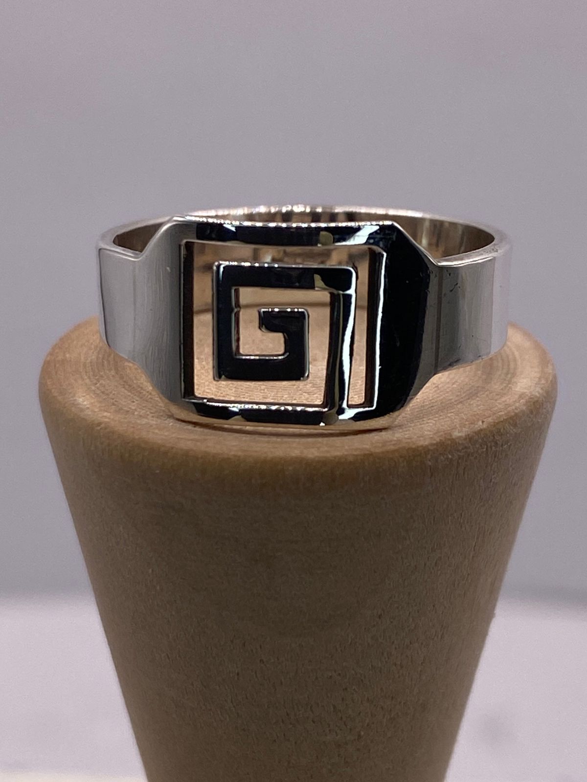 🔷 Anillo Sello Greca Moderna en Plata .925