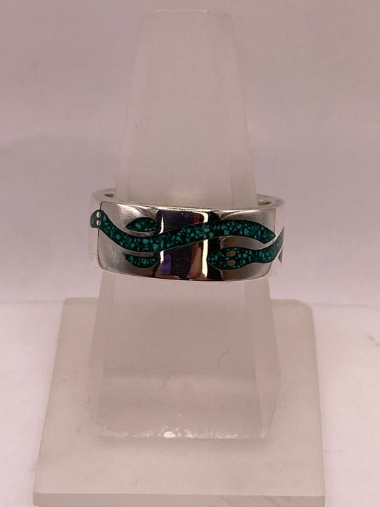 Anillo Serpiente Verde de Plata .925 con Incrustaciones — ángulo diagonal