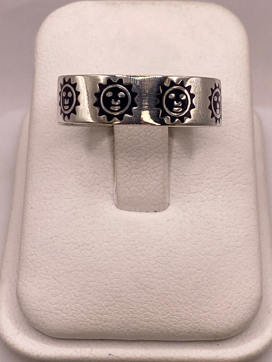 ☀️ Anillo Sol Sonriente de Plata .925