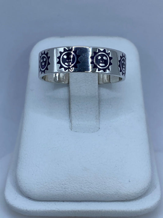 🌞💍 Anillo Soles en Plata .925 con Lápiz Lazuli Morado