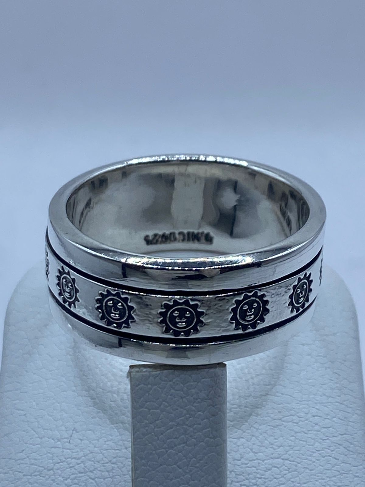 ☀️💍 Anillo Spinner de Plata .925 con Diseño de Soles