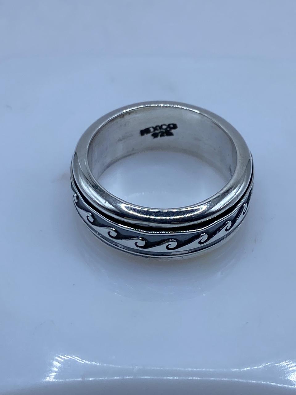 🌊 Anillo Spinner Olas Estilizadas en Plata .925