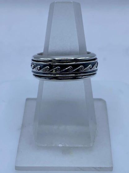 Anillo Spinner Olas Estilizadas en Plata .925, vista lateral