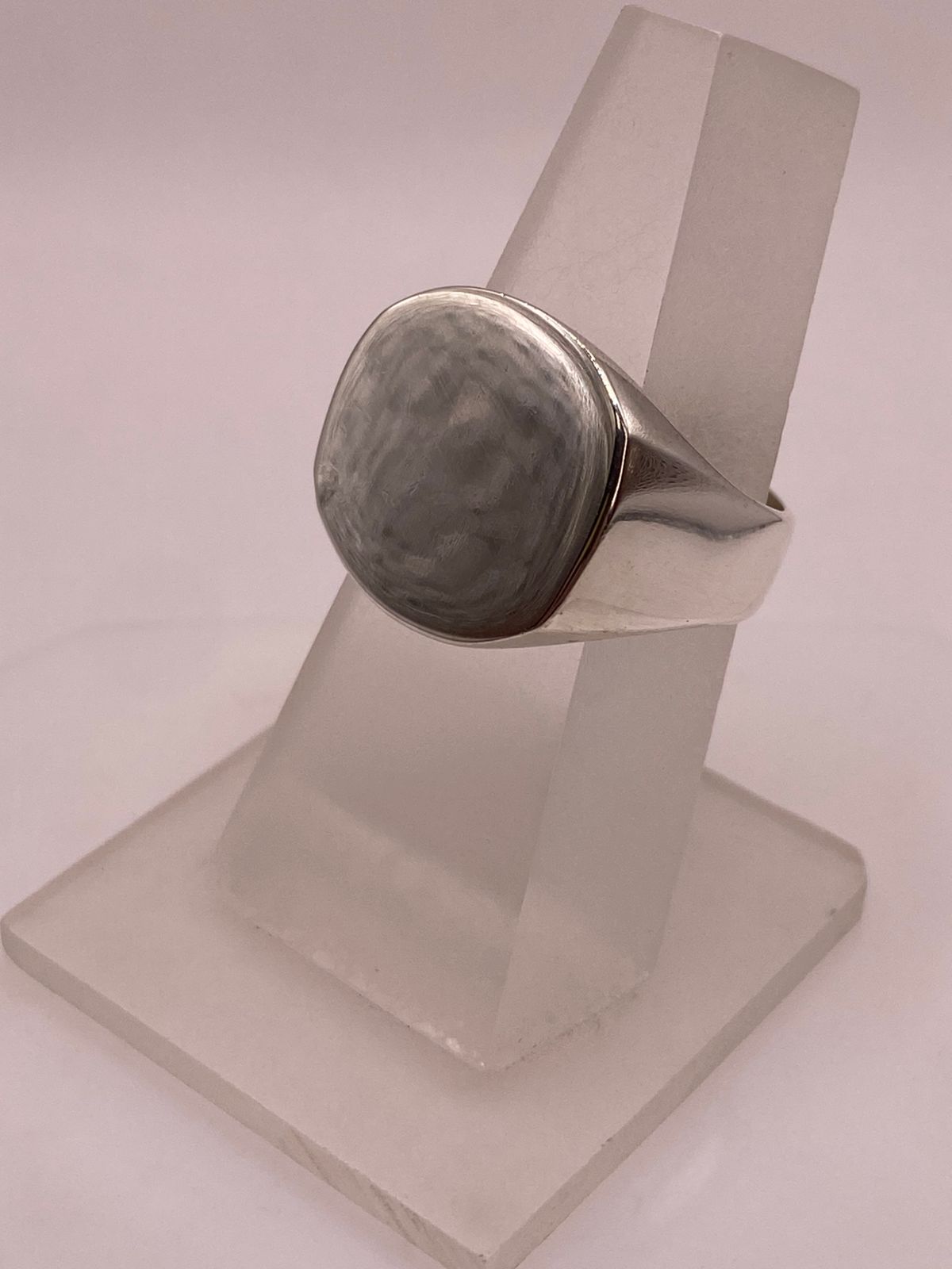 Anillo Tipo Sello Redondo en Plata .925