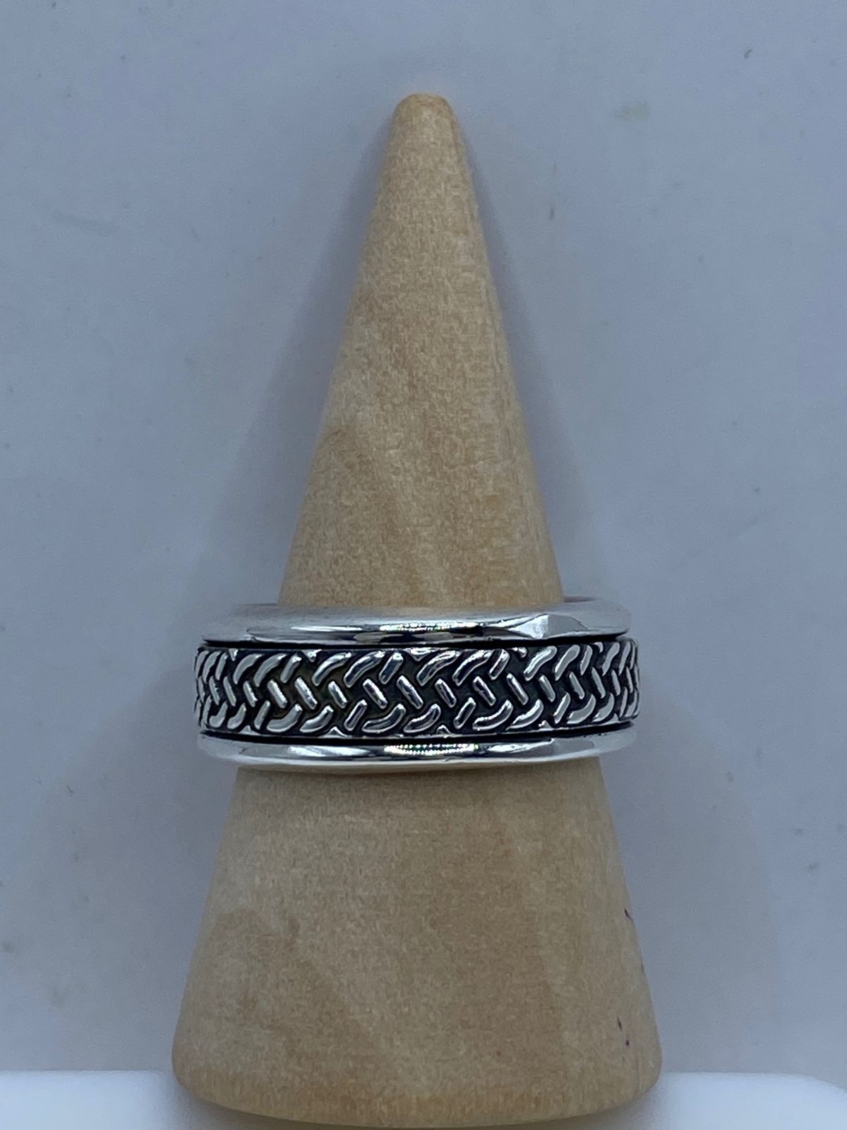 💍✨ Anillo Trenzado de Plata 925 con Diseño Entrelazado