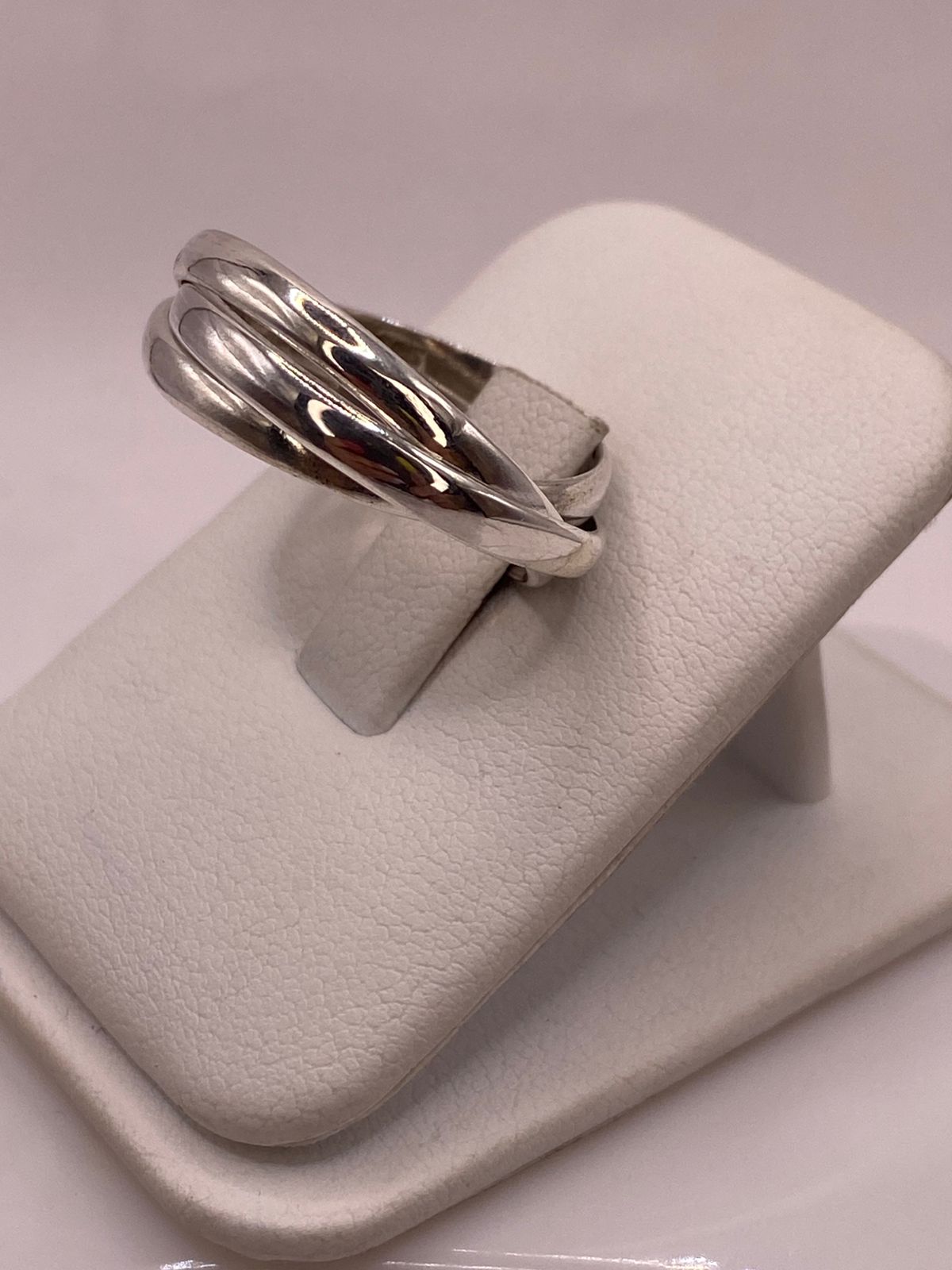 Anillo Triple Entrelazado en Plata .925 “fin de Semana”