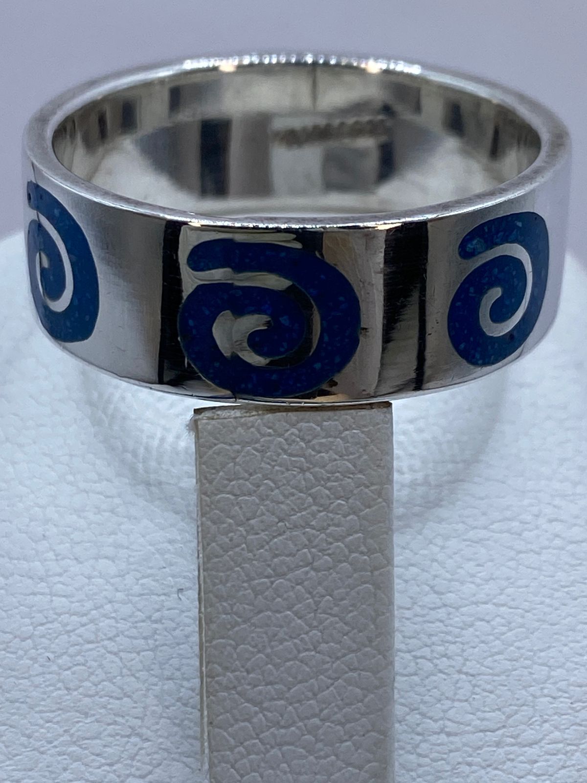 Anillo Turquesa con Espirales Caladas en Plata .925