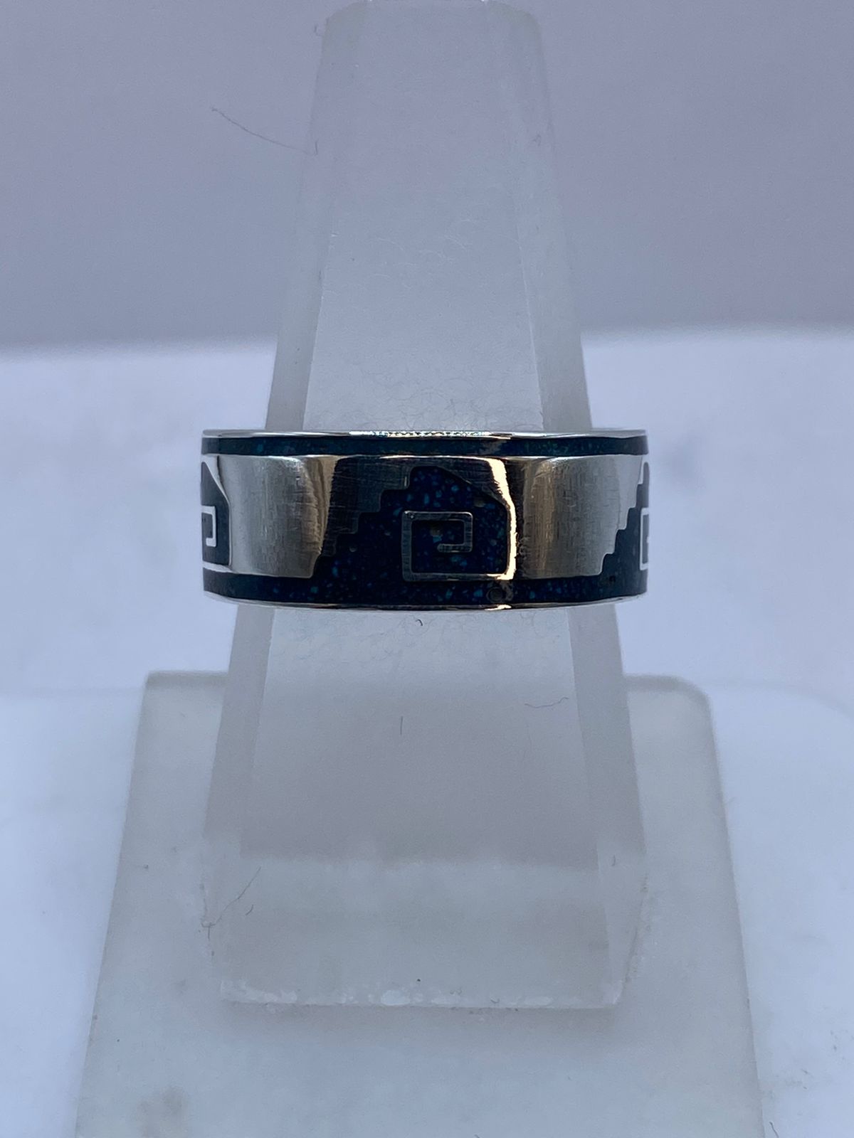 Anillo de Turquesa en Plata .925 – Elegancia Contemporánea