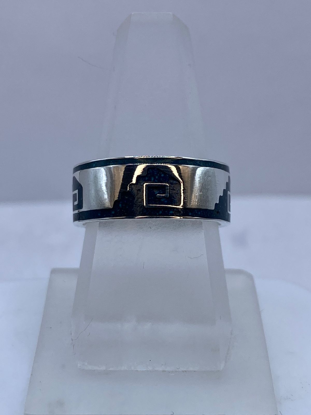 Anillo de Turquesa en Plata .925 – Elegancia Contemporánea