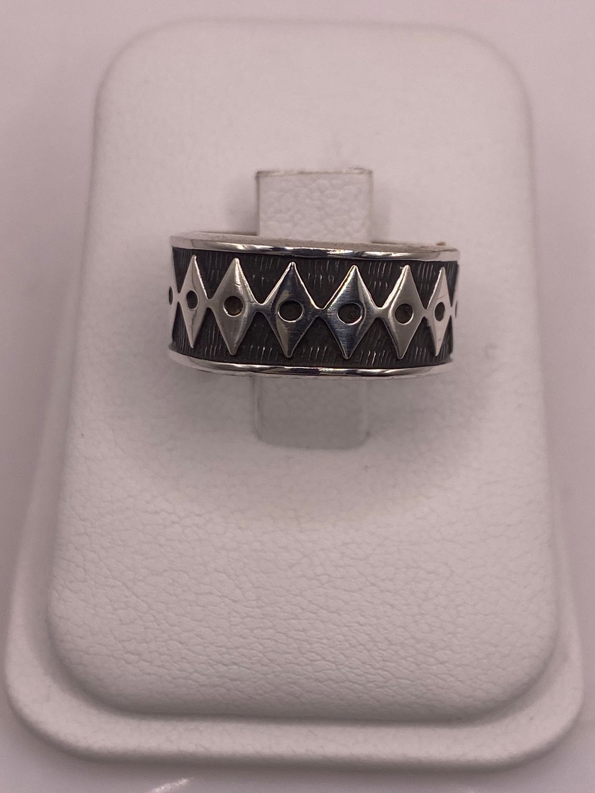 Anillo Geométrico de Plata 925 con Acabado Oxidado