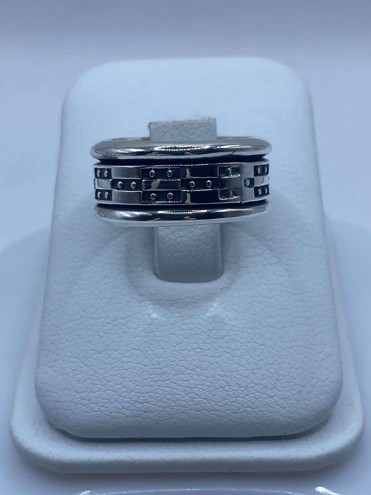 Anillo Giratorio Estilo Cadena – Plata Ley 9.25, vista frontal