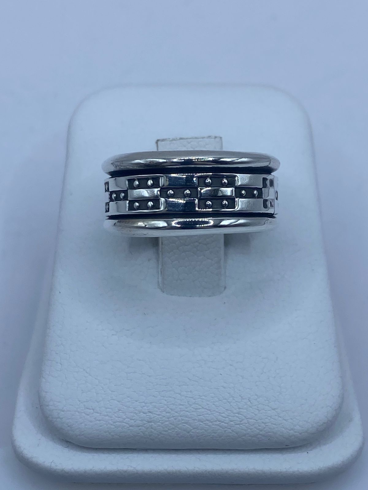 Anillo Giratorio Estilo Cadena – Plata Ley 9.25, vista lateral