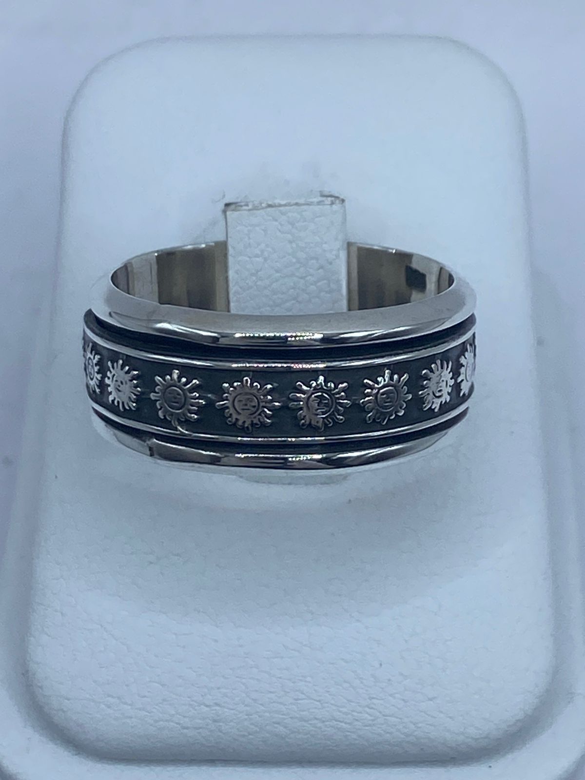 Anillo Giratorio Soles Grabados – Plata Ley 9.25 — vista lateral
