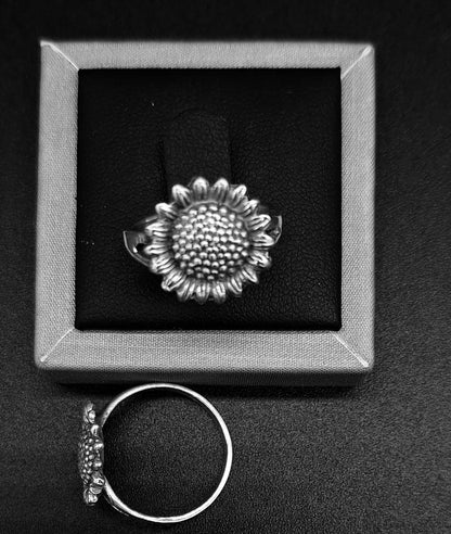 Sello de ley en el interior del anillo plata ley 925 , girasol