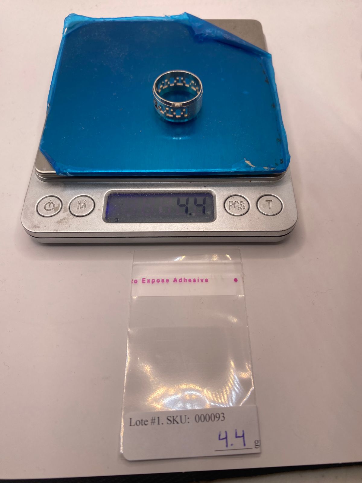 Anillo de Plata  925 Esterlina  con Diseño de Cruces Caladas