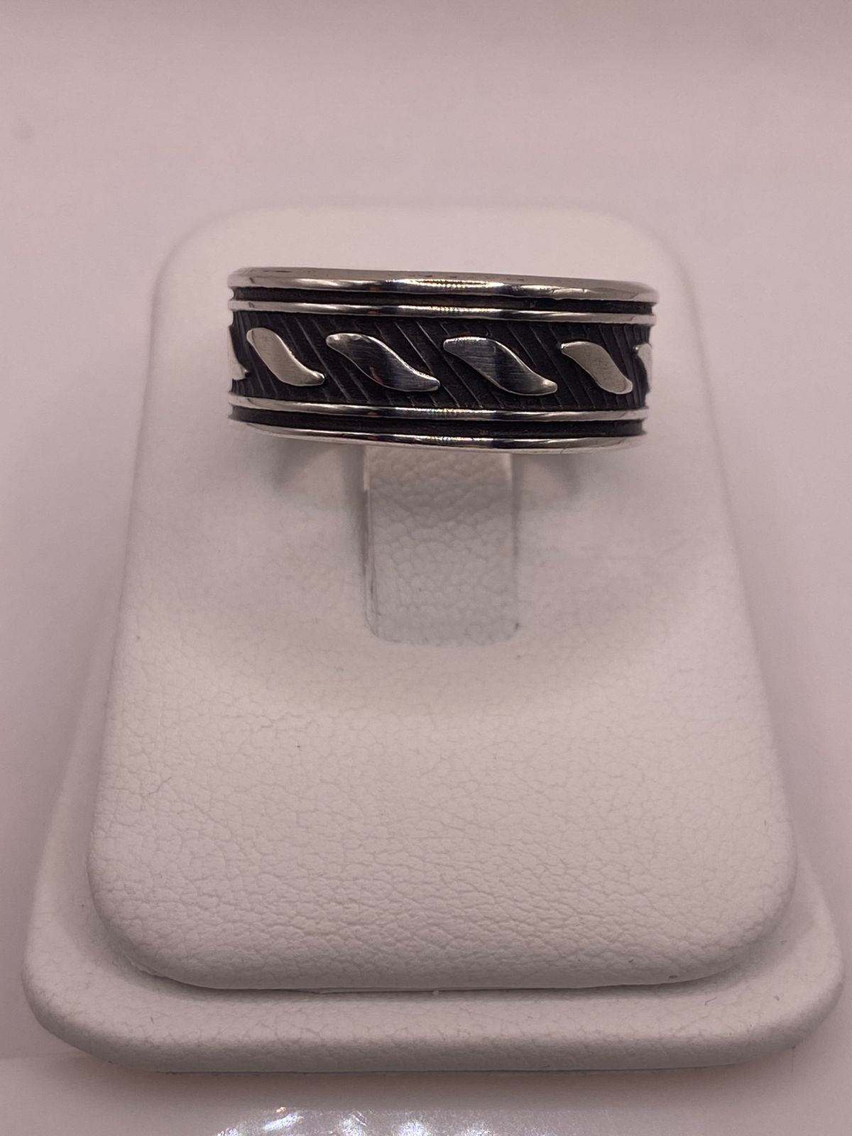 Anillo de Plata 925 con Diseño Atemporal