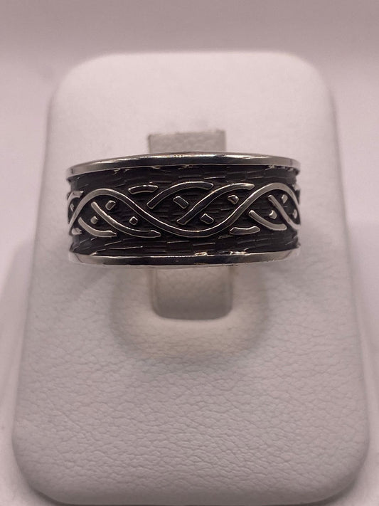 Anillo de Plata 925  con Diseño Celta Trenzado y Acabado Oxidado
