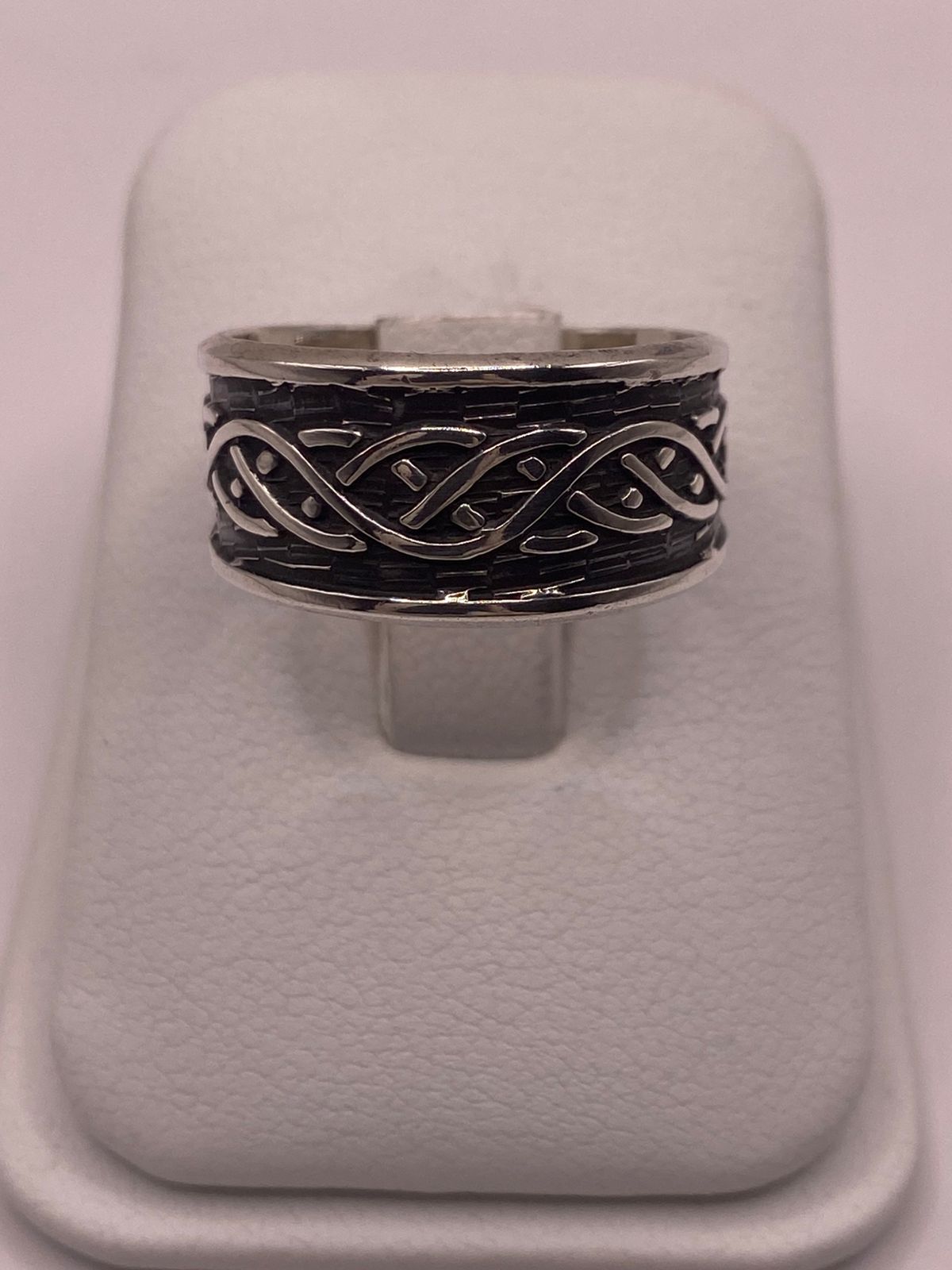 Anillo de Plata 925  con Diseño Entrelazado de Estilo Celta