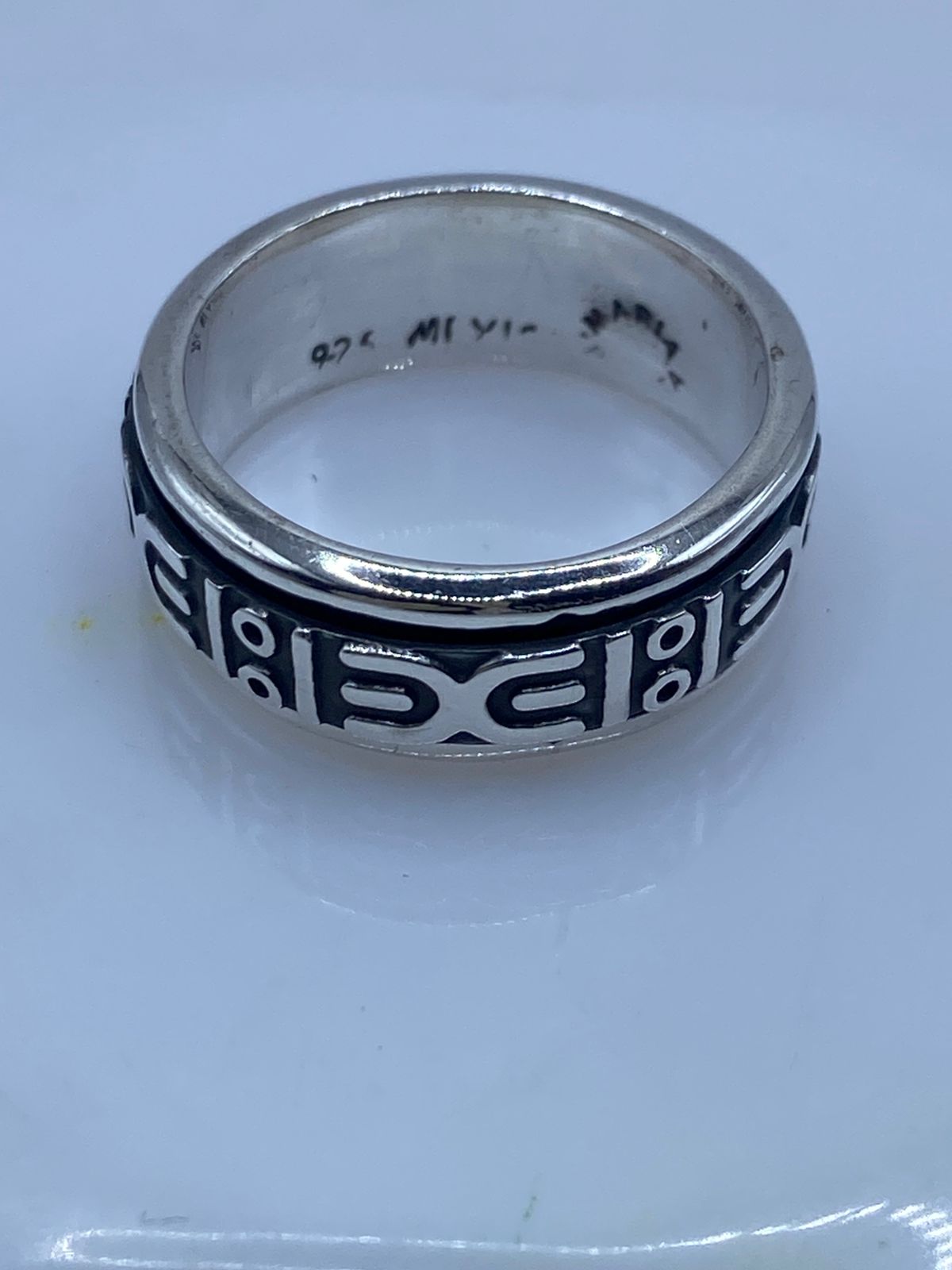 💍 Anillo de Plata 925 con Diseño Geométrico Contemporáneo