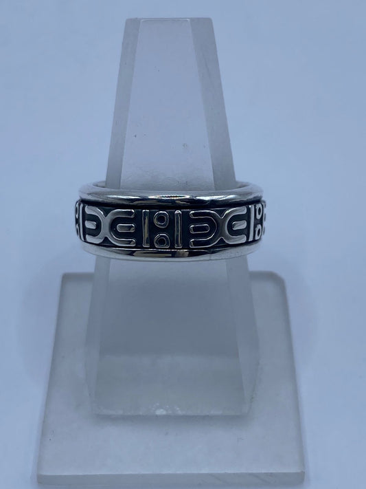 💍 Anillo de Plata 925 con Diseño Geométrico Contemporáneo — vista lateral