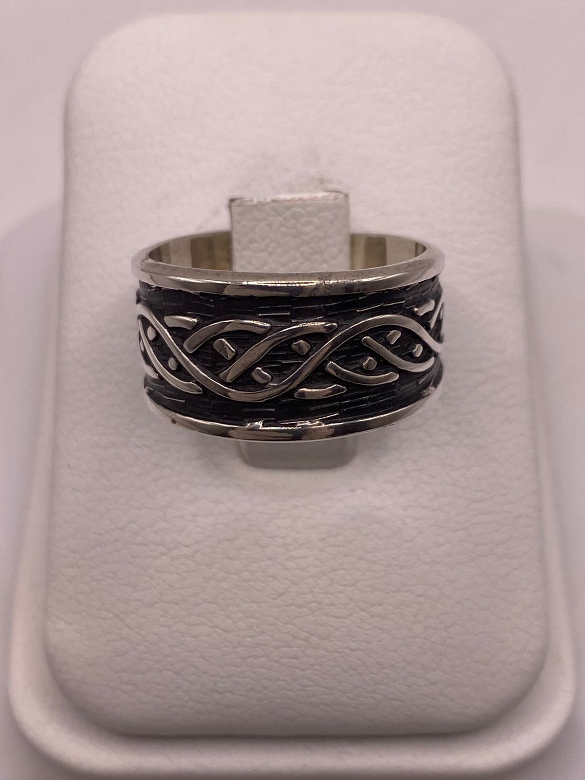 Anillo de Plata 925  con Diseño Trenzado y Motivos Orgánicos