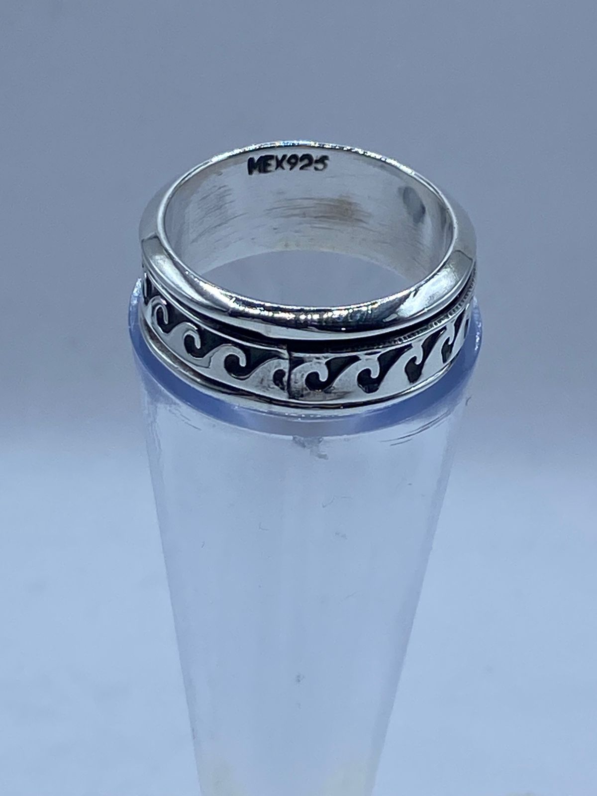 💍 Anillo de Plata 925 con Diseño de Olas Continua