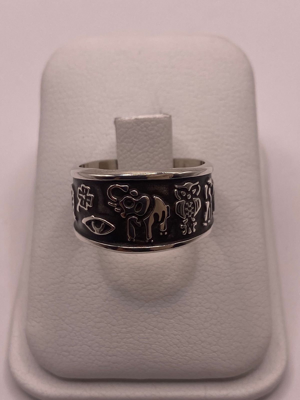 Anillo de Plata 925 con Símbolos Místicos y Diseño Artesanal