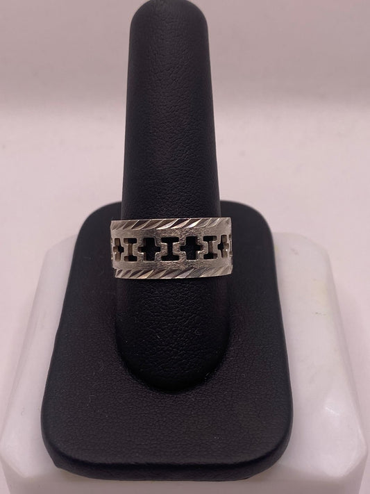 Anillo de Plata  Esterlina 925 con Cruces Caladas