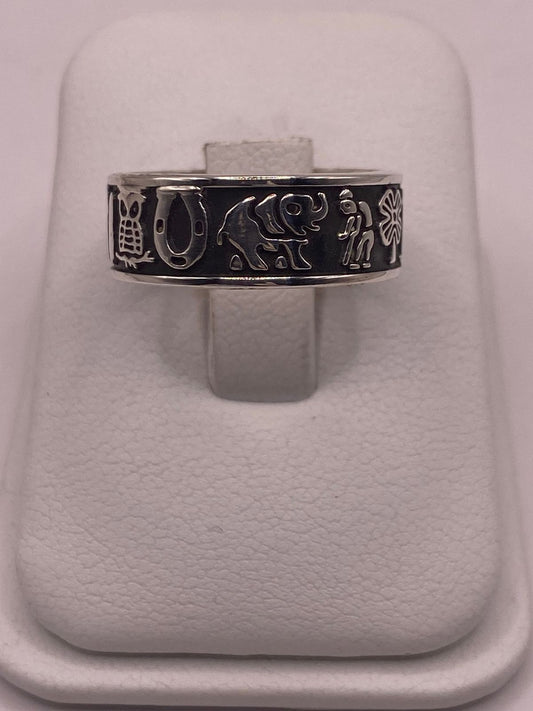 Anillo de la Suerte en Plata 925 con Símbolos