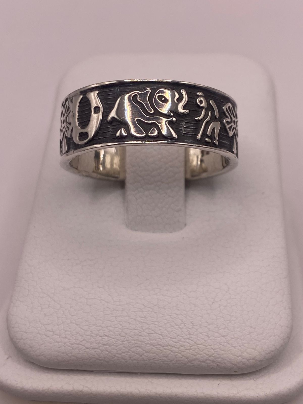 Anillo de Plata 925 con Símbolos de la Suerte