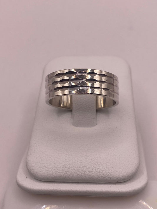 Anillo de Plata 925  con Textura Ondulada