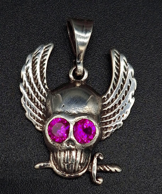 DIJE PLATA LEY 925 , CRANEO CON DAGA