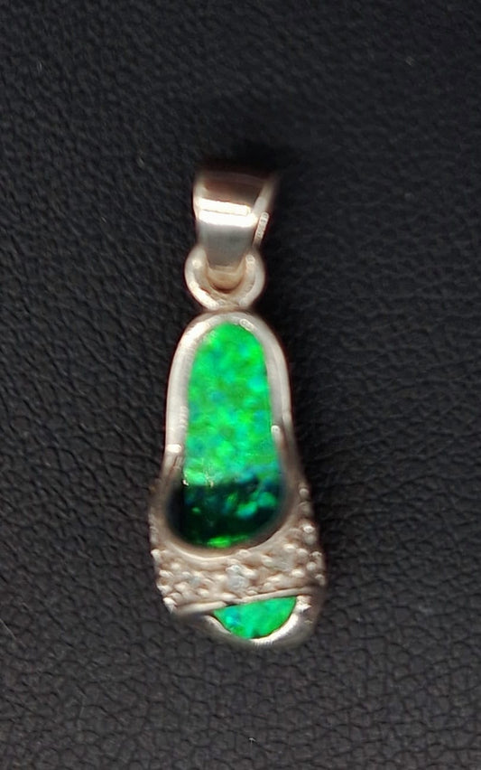 DIJE PLATA LEY 950 , CON OPALO VERDE