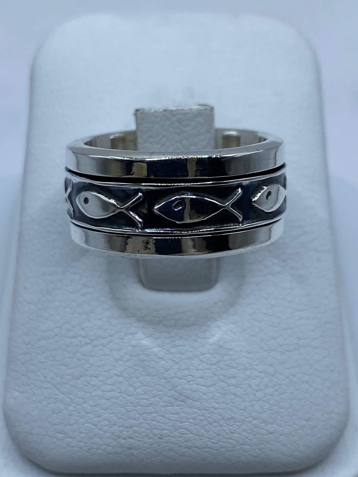 Anillo Giratorio de Plata .925 con Diseño de Peces
