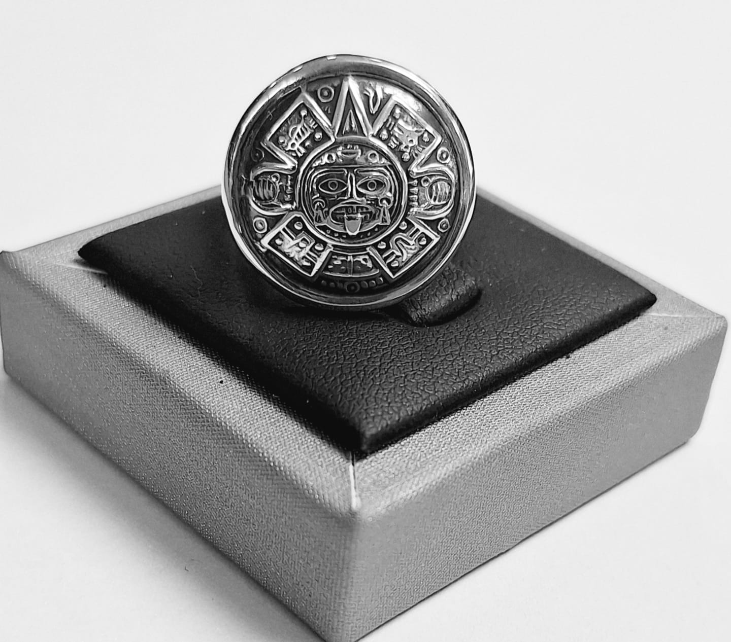 ANILLO SOL MAYA EN PLATA LEY 925