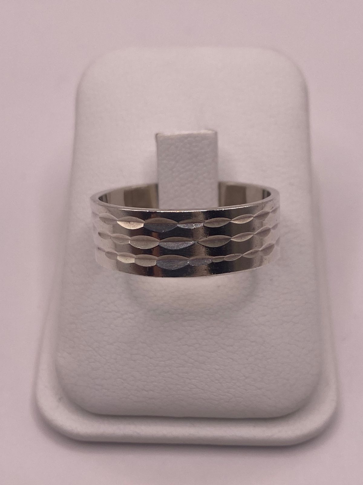 Anillo de Plata 925  con Textura Ondulada