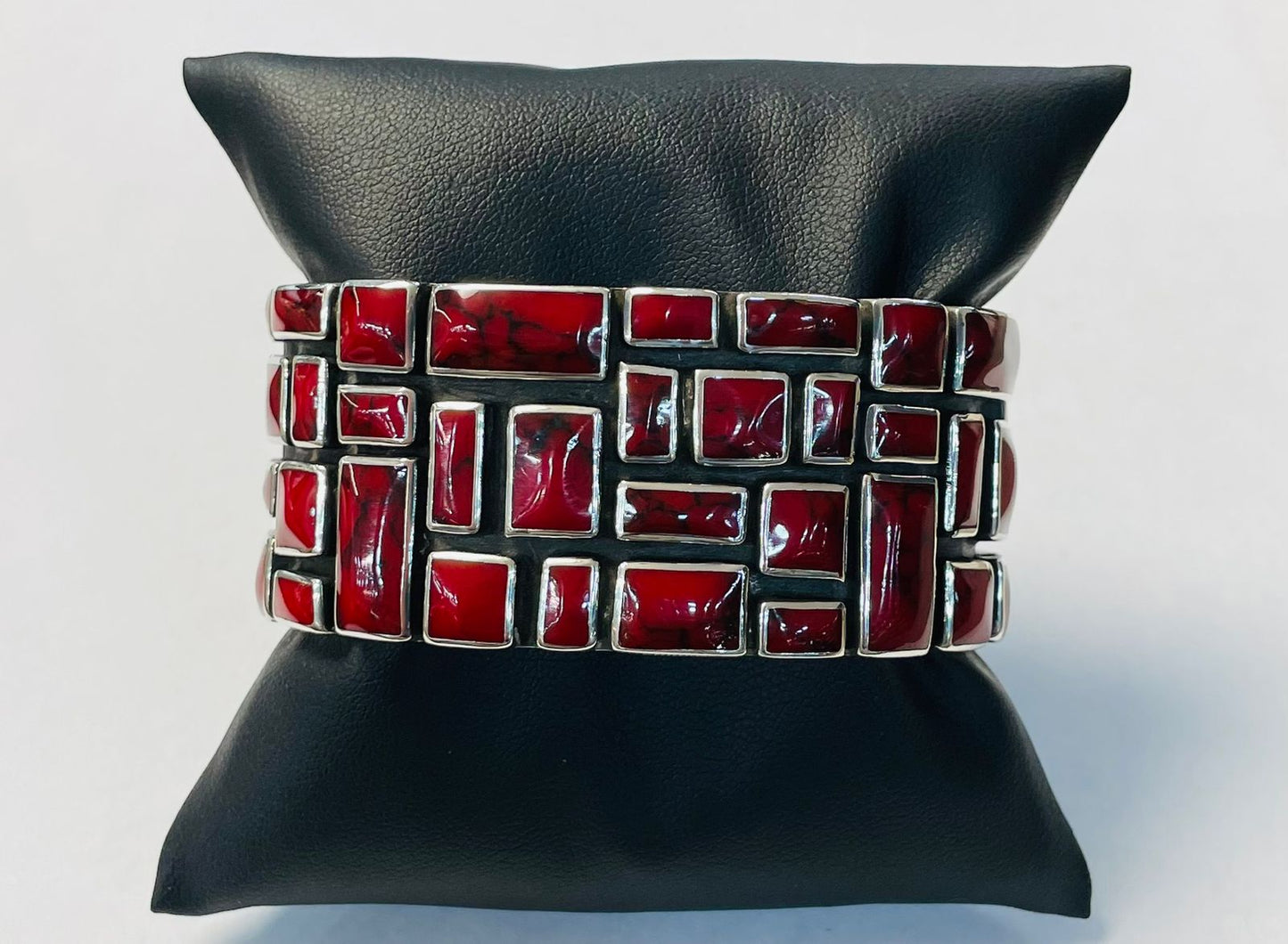 BRAZALETA EN PLATA LEY 925 CON CORAL MSMNS