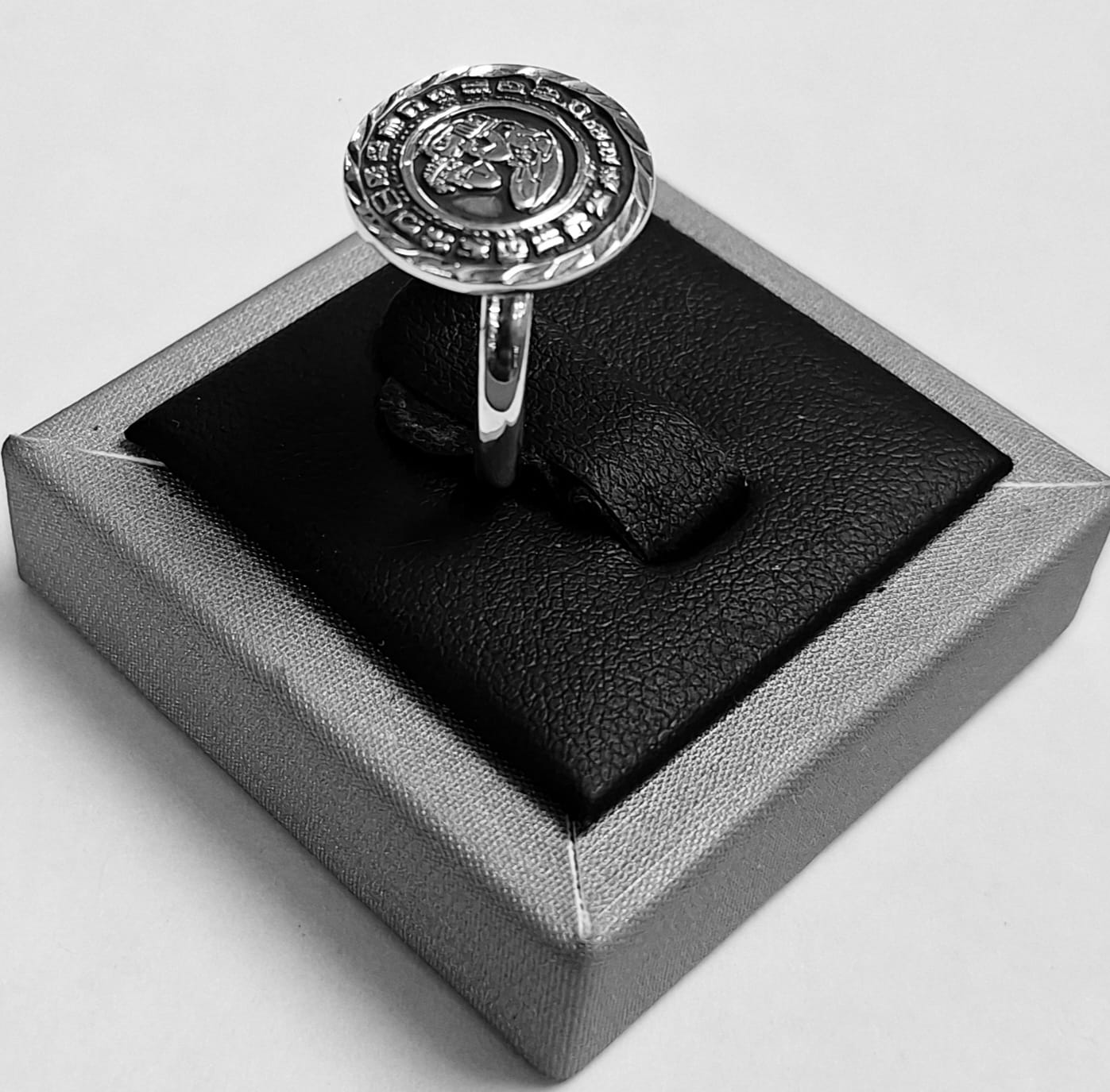 ANILLO CALENDARIO MAYA DIAMANTADA EN PLATA LEY  925