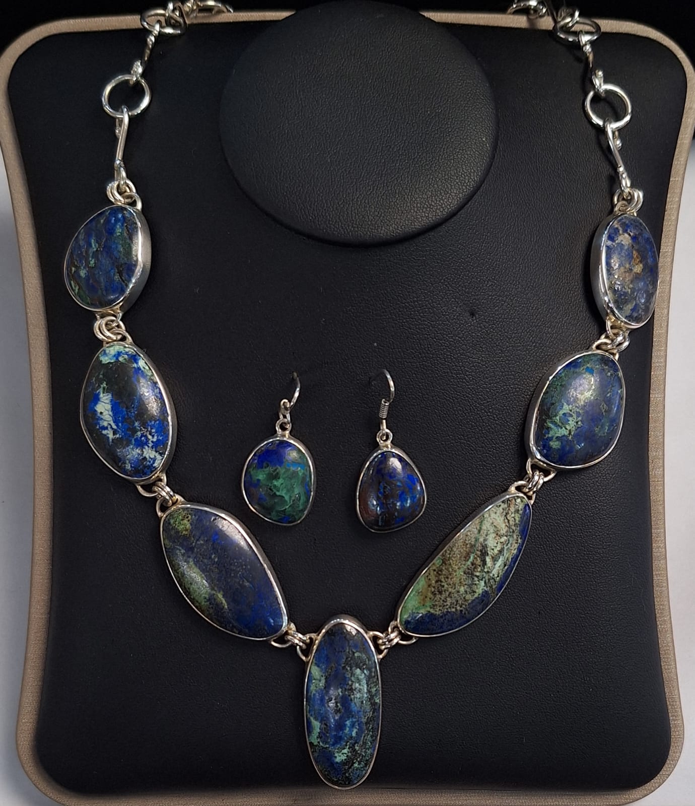 SET DE COLLAR CON INCRUSTACIONES  DE AZURITA EN PLATA LEY 950