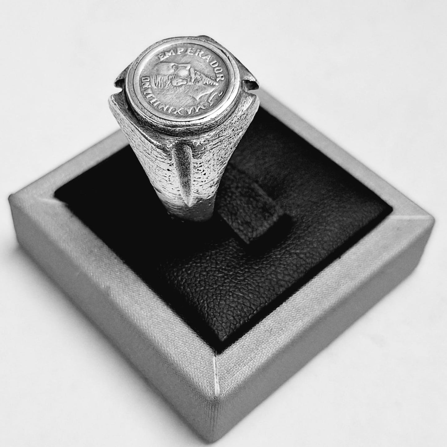 ANILLO MATE MONEDA EMPERADOR MAXIMILIANO EN PLATA 925